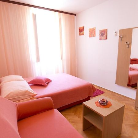 Apartment&Room Daria Vis Island Buitenkant foto